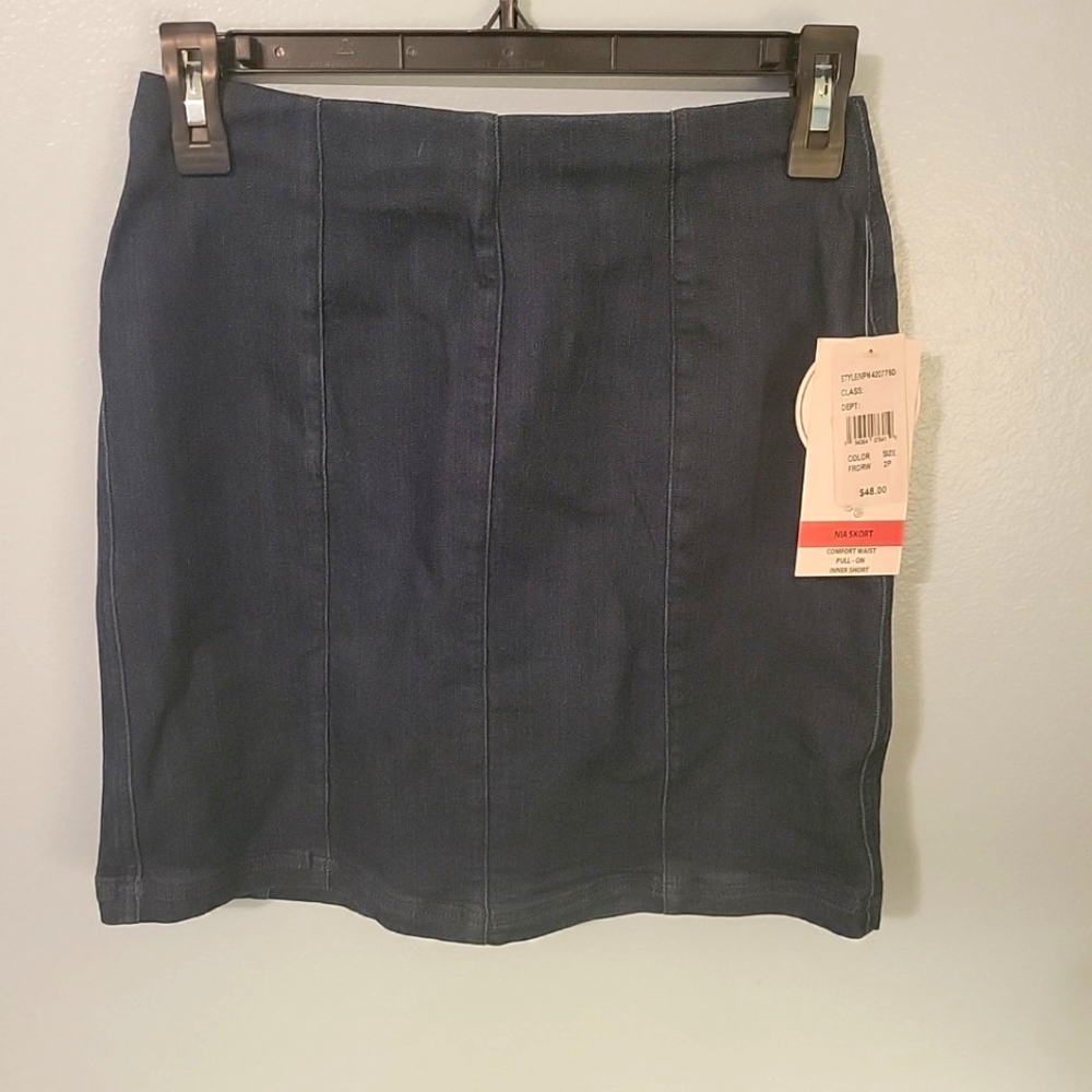 New ladies Intro Love the fit  dark denim skort. Size 2P.